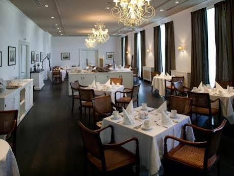 Hotel Oasis 알베나 외부 사진