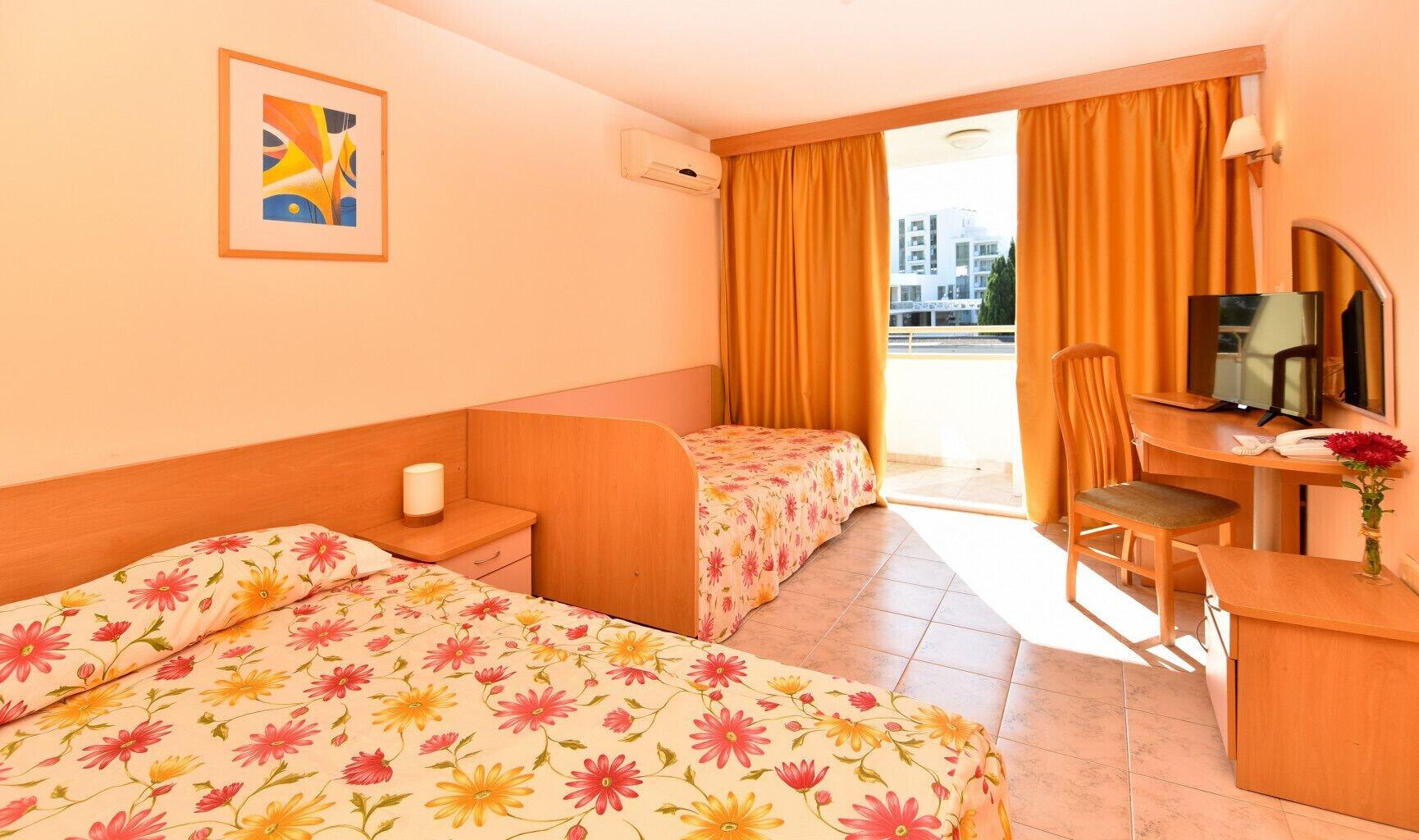 Hotel Oasis 알베나 외부 사진