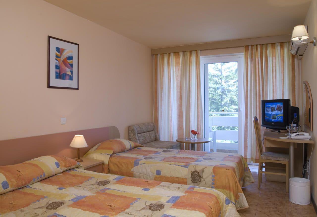 Hotel Oasis 알베나 외부 사진