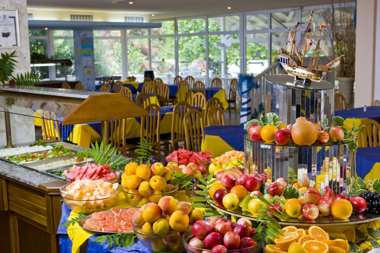 Hotel Oasis 알베나 외부 사진