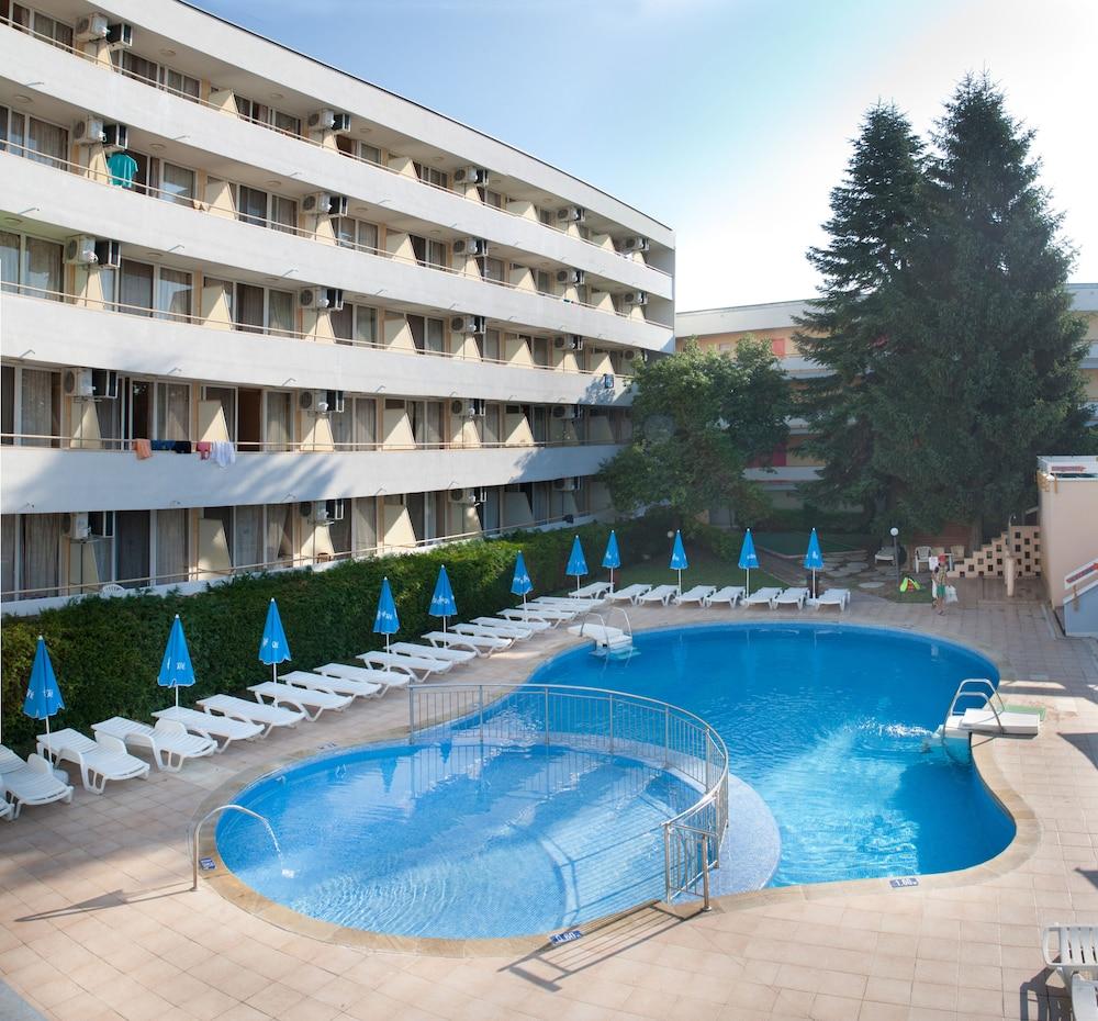 Hotel Oasis 알베나 외부 사진