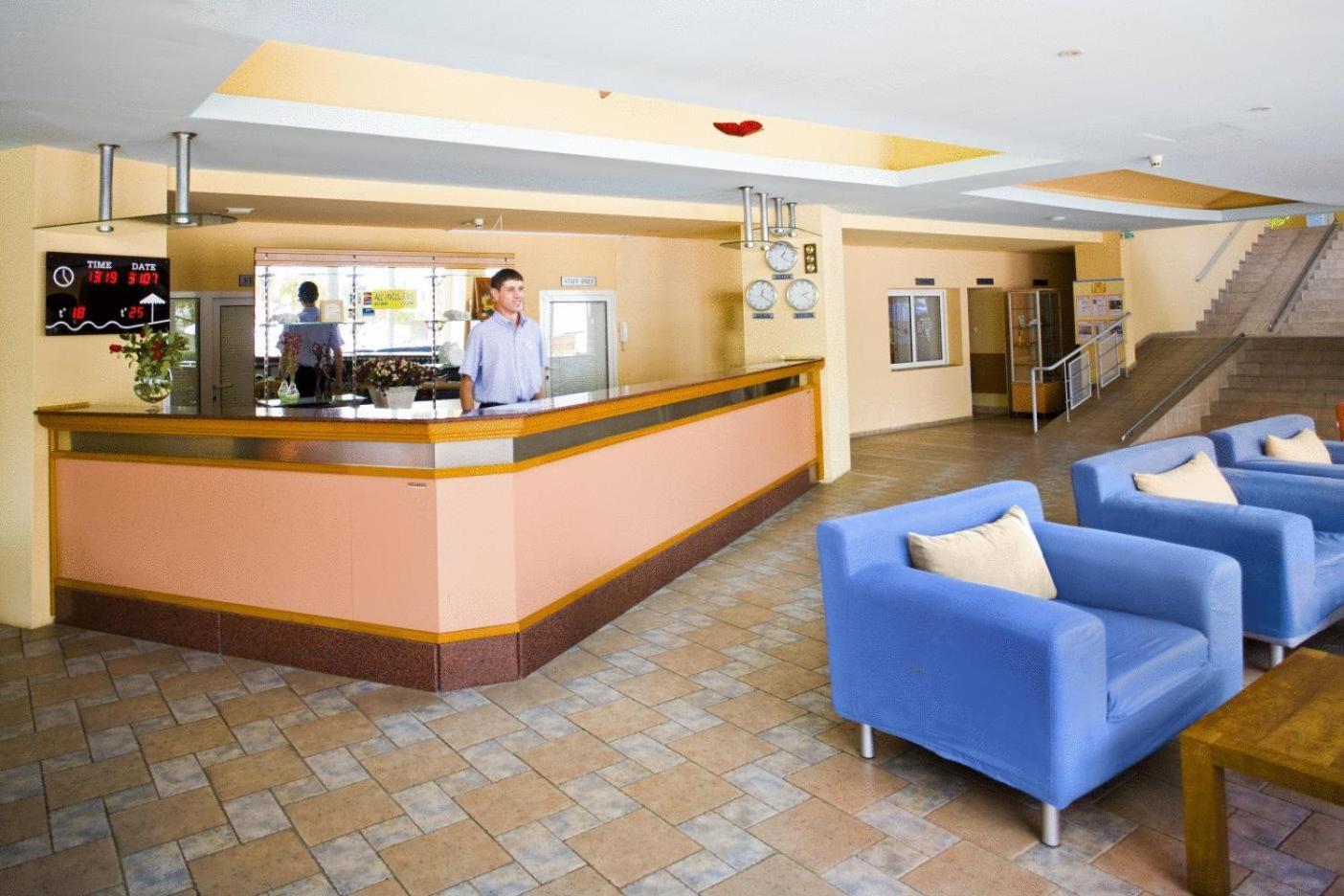 Hotel Oasis 알베나 외부 사진