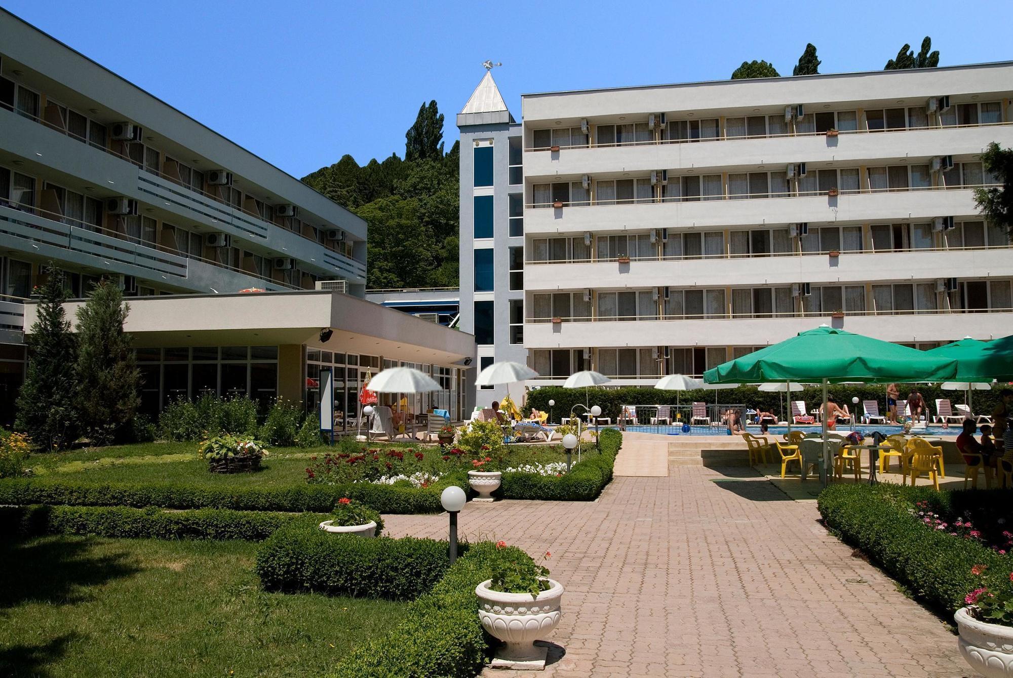 Hotel Oasis 알베나 외부 사진