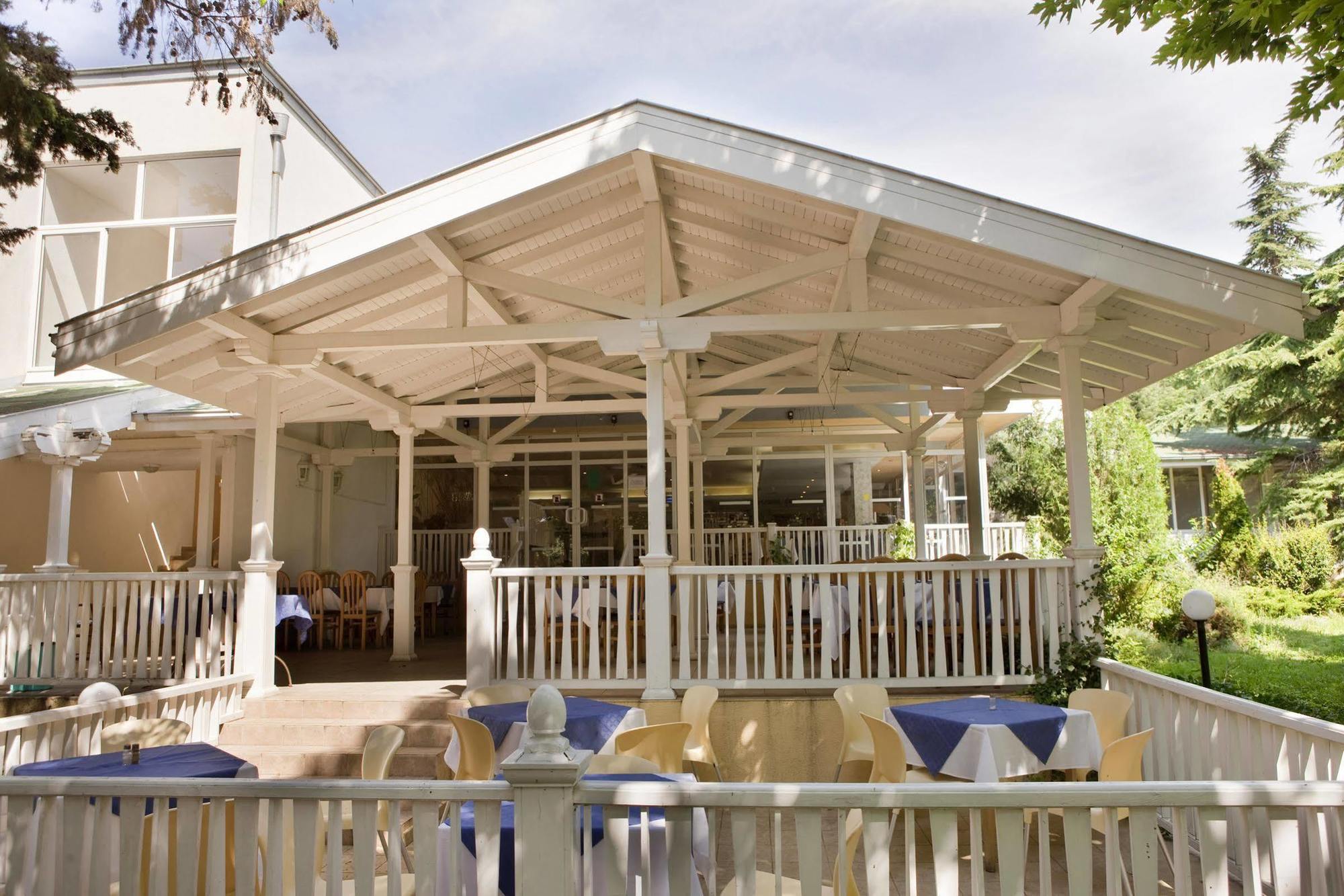 Hotel Oasis 알베나 외부 사진